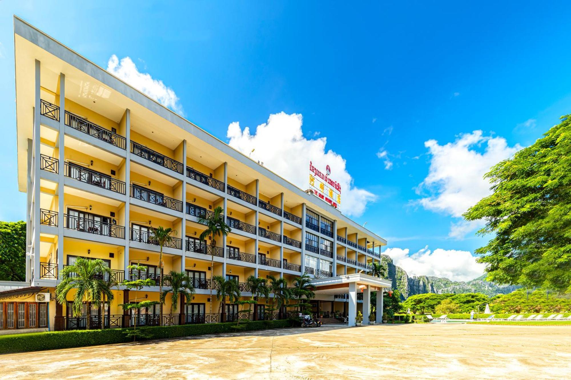 Lisha The Grand Riverside Hotel Vang Vieng Exterior foto
