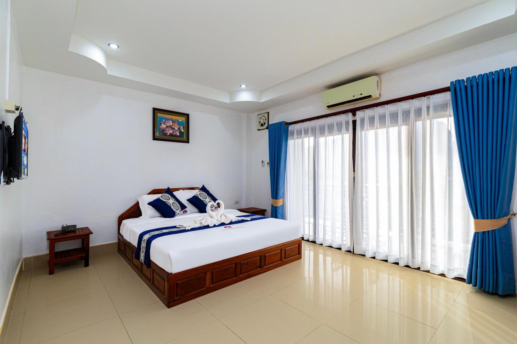 Lisha The Grand Riverside Hotel Vang Vieng Exterior foto