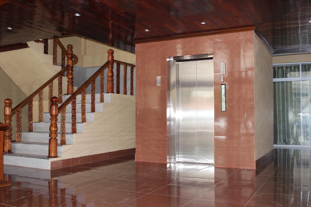 Lisha The Grand Riverside Hotel Vang Vieng Exterior foto