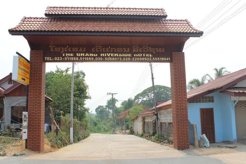 Lisha The Grand Riverside Hotel Vang Vieng Exterior foto