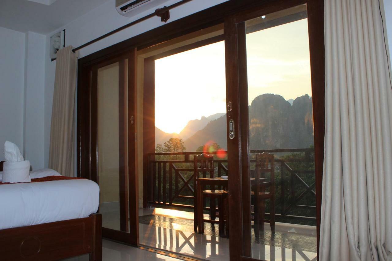 Lisha The Grand Riverside Hotel Vang Vieng Exterior foto